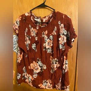 Selling a nice blouse from Maurices!